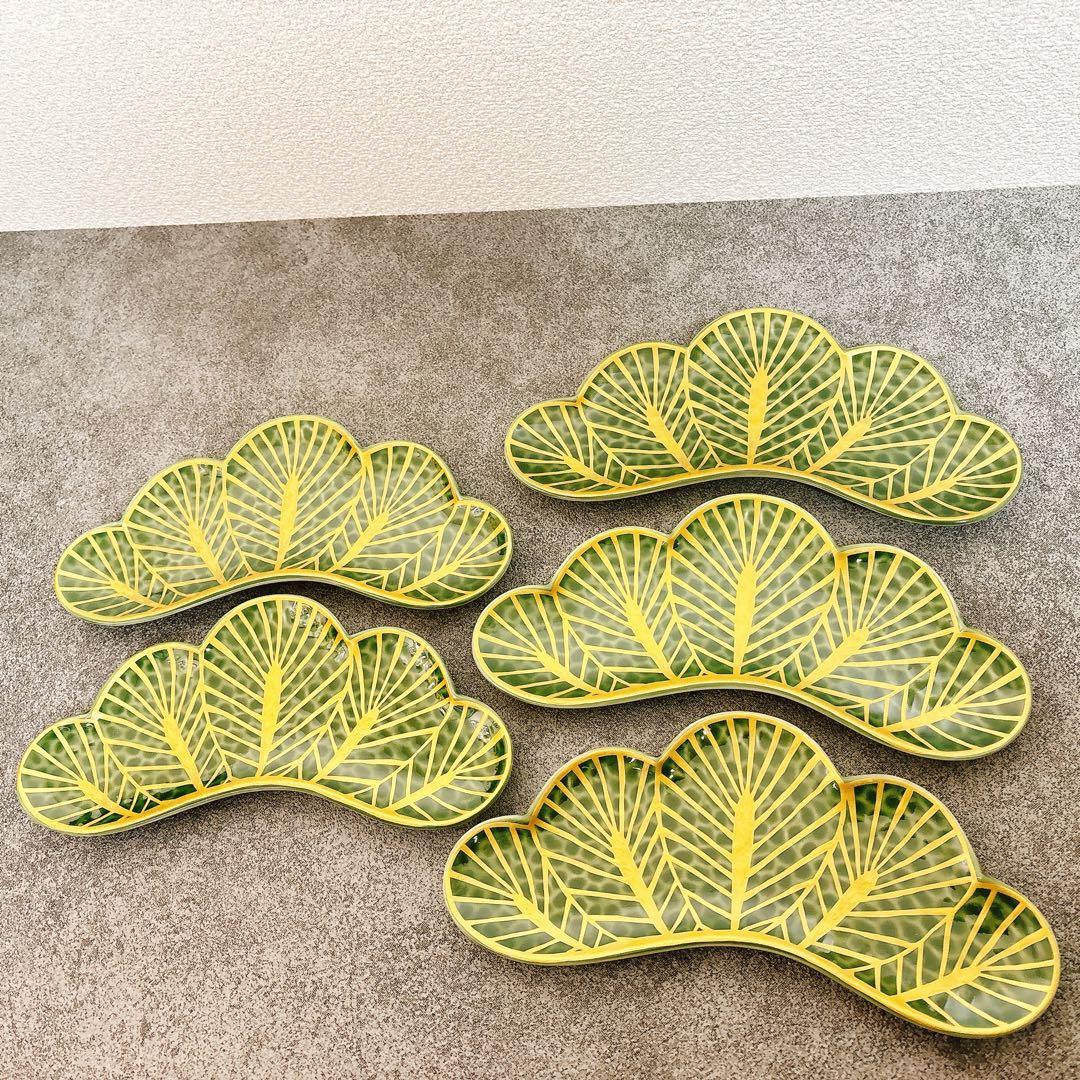 smile☺︎ご依頼品　有田焼　幸楽窯　錦金松葉形前菜皿　茶緑金　5点セット