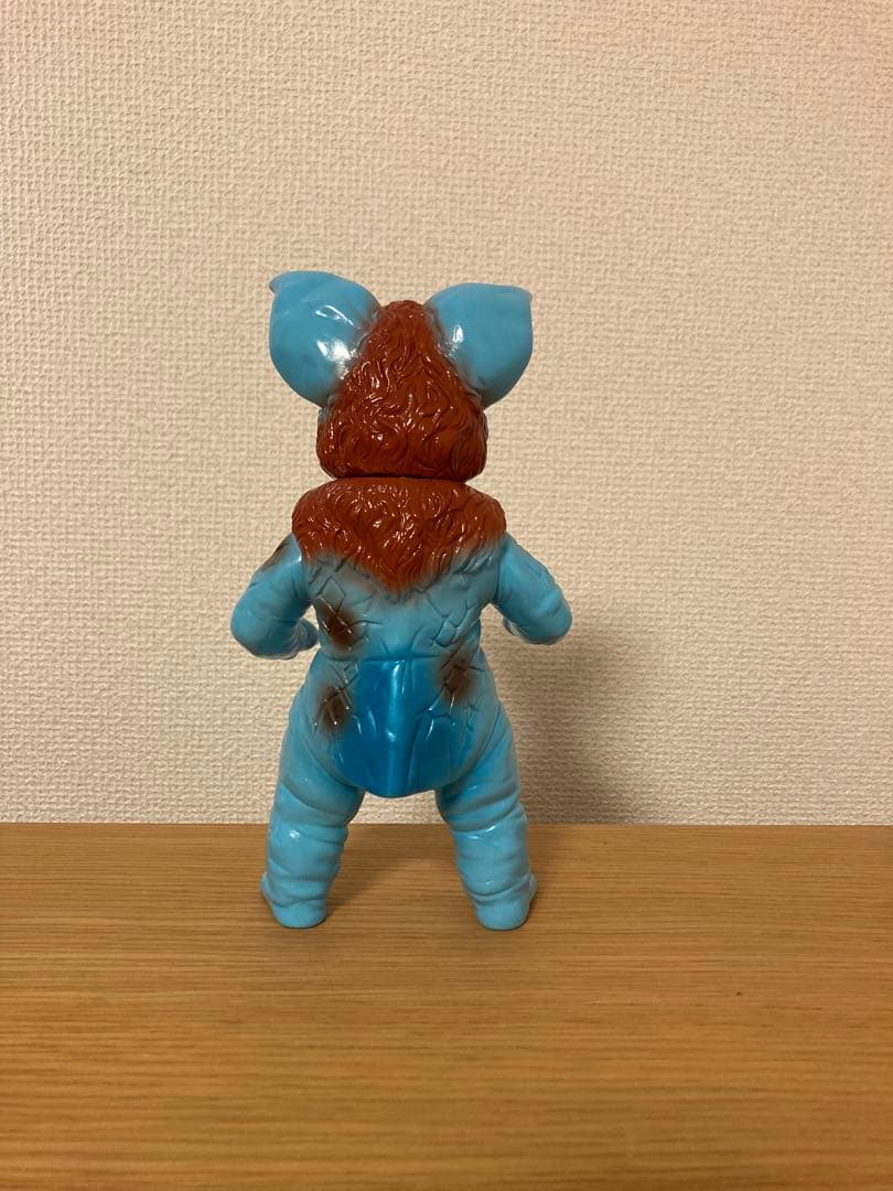 怪獣郷　イカルス星人　水色成型