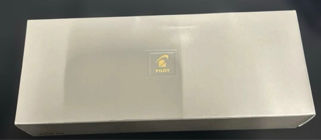 PILOT 万年筆 マンネンヒツ キャップレス カスリ クロ M カスリブラック