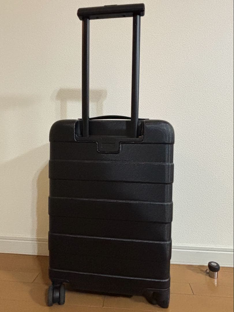 無印良品　バーを自由に調節できる　ハードキャリーケース 36L黒