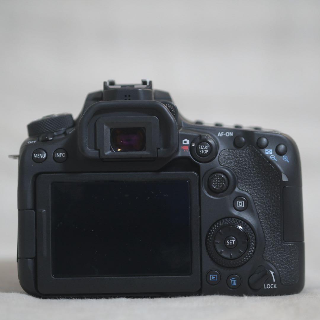 デジタルカメラ Canon EOS 90D EF-S 18-135mm Kit