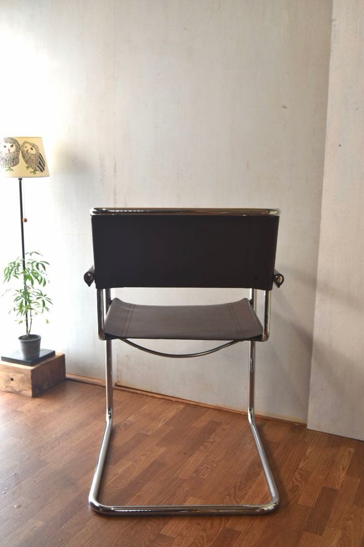ダイニングチェア Mart Stam Cantilever Arm Chair