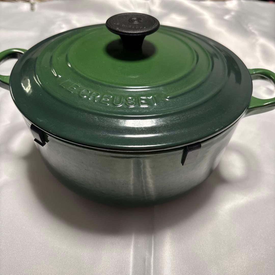 ルクルーゼ　ココットロンド　20cm モスグリーン