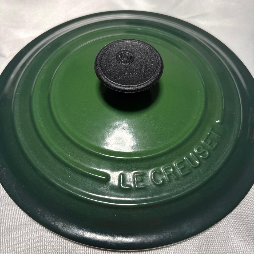 ルクルーゼ　ココットロンド　20cm モスグリーン