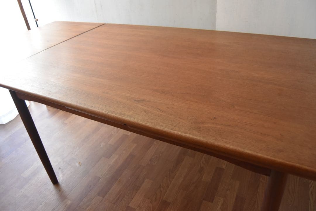 ダイニングテーブル Denmark Extension dining table