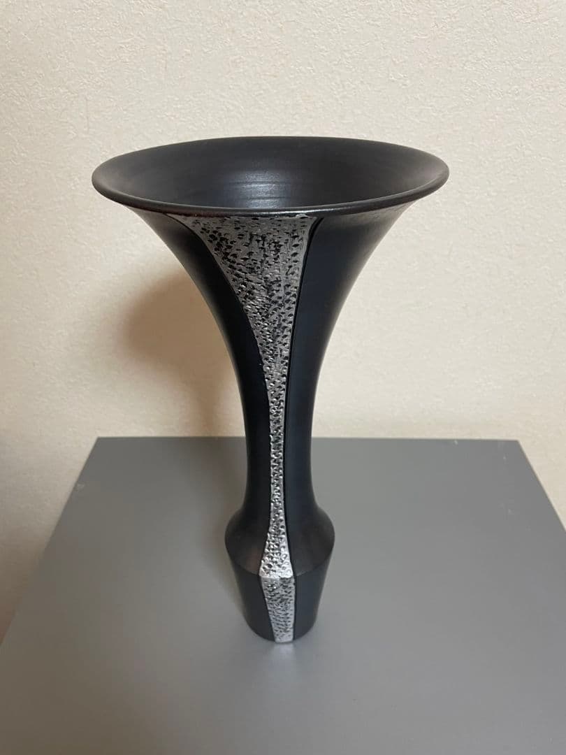 花器　陶器