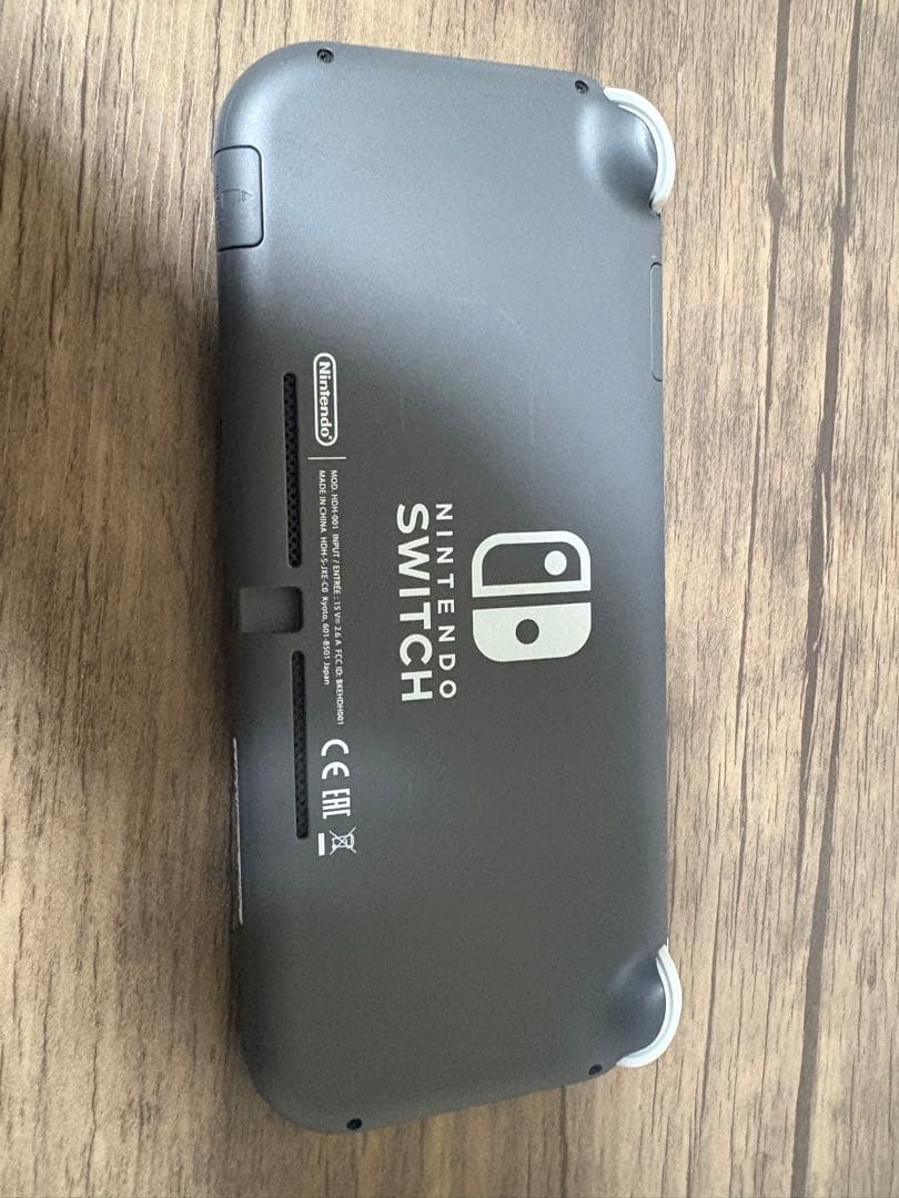 Nintendo Switch Lite + 大乱闘スマッシュブラザーズ