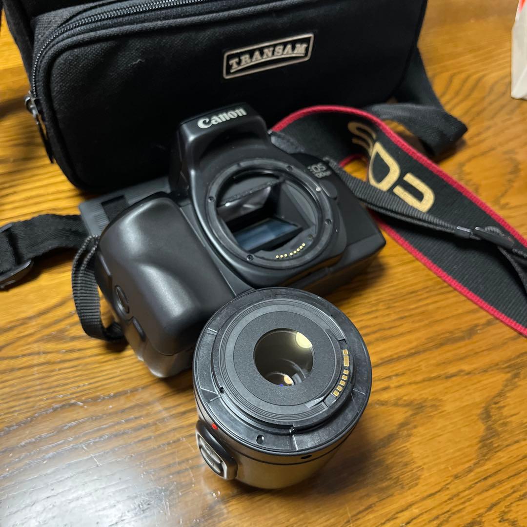 d*2様 Canon EOS 700D 一眼レフカメラ TRANSAM バッグ付