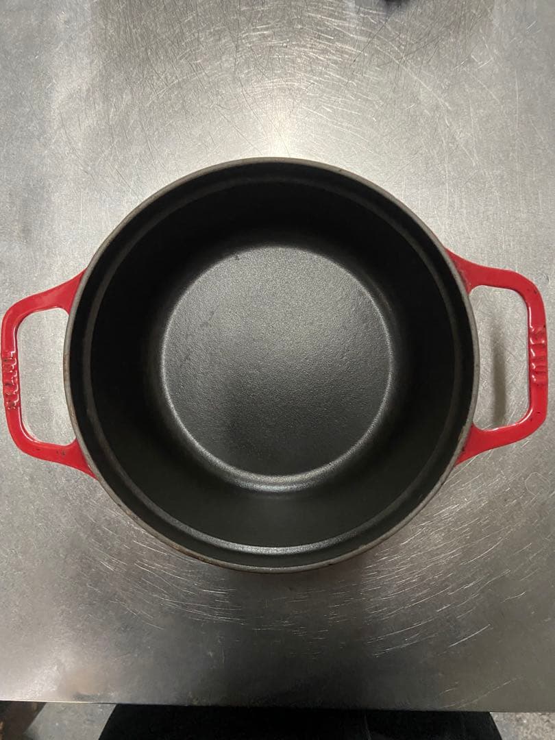 【ストウブ】ピコ・ココット ラウンド 22cm チェリー飲食店使用品、使用感あり