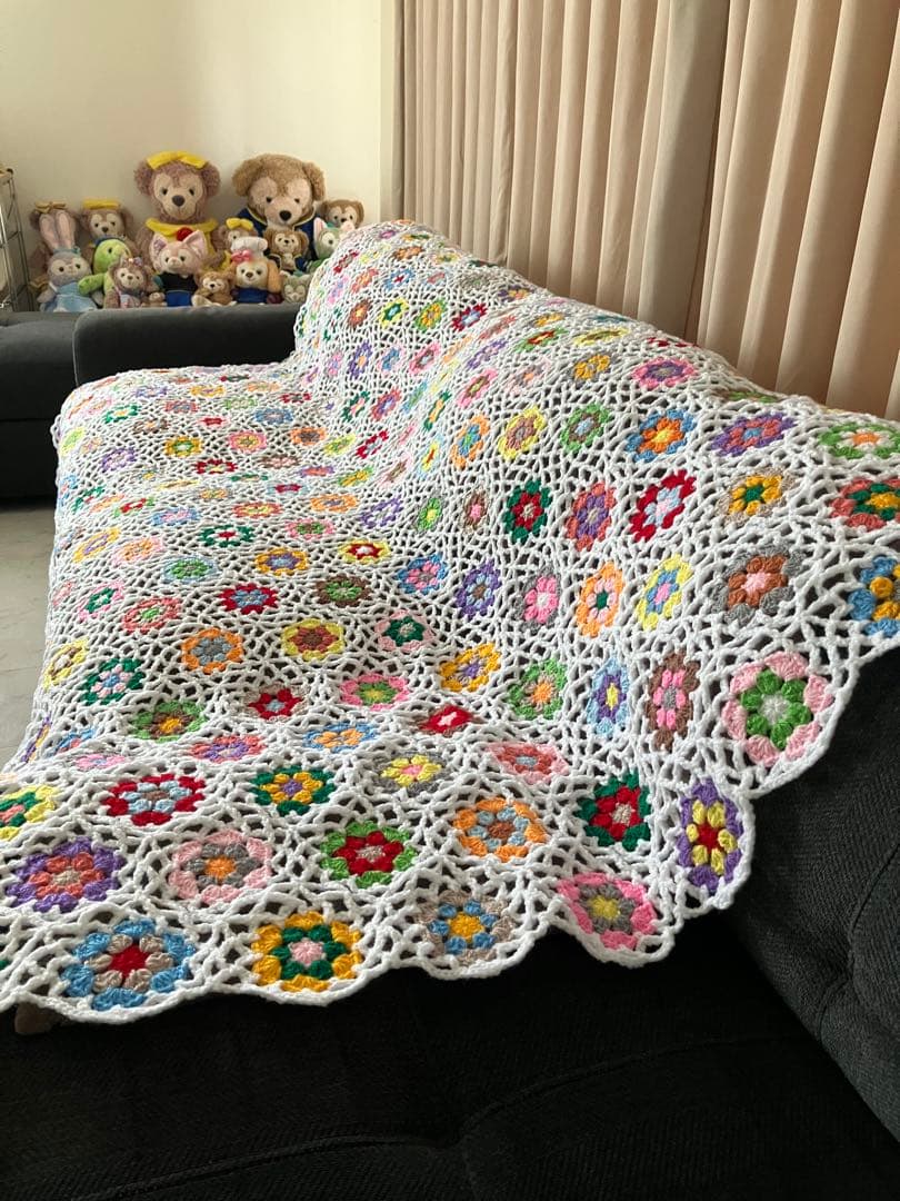 ちろちゃん　ベッドカバー　ソファーカバー　手編み　ハンドメイド