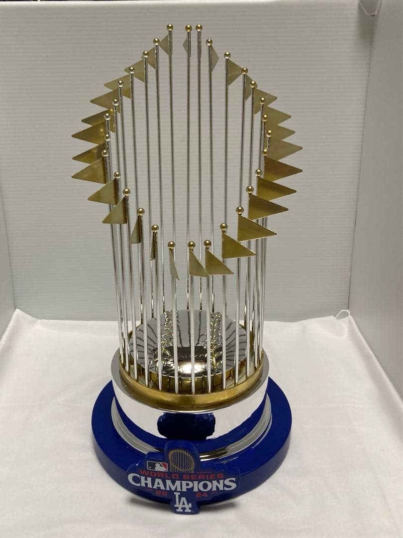 FOCOドジャース ワールドシリーズ チャンピオン トロフィー 2024 MLB