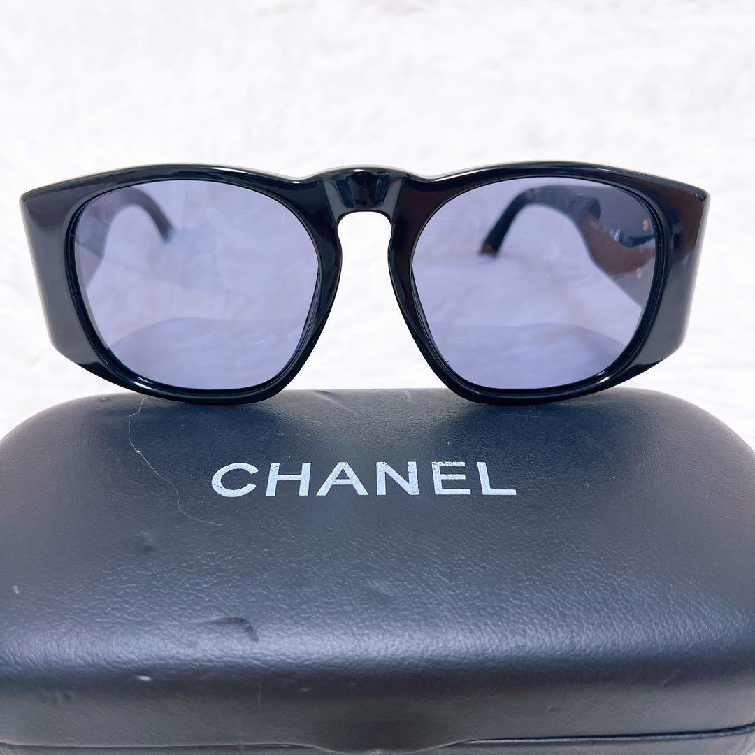 CHANEL サングラス　ココマーク　黒　ケース付き