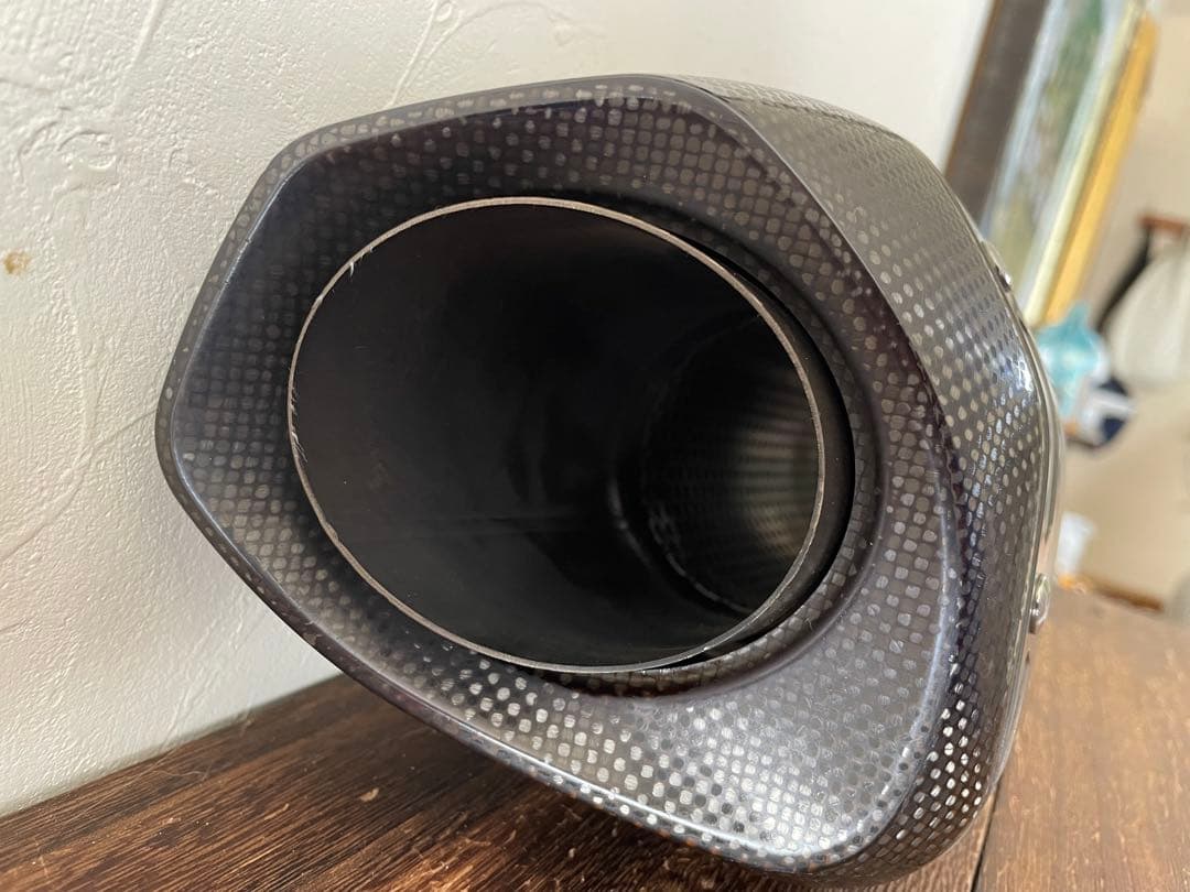 s1000rr アクラポビッチ　スリップオンチタンマフラー　カーボンエンド