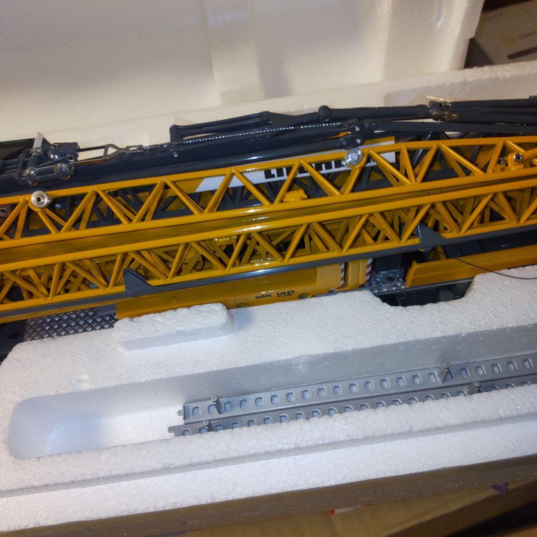 LIEBHERR MK 140 ダイキャストスケールモデル