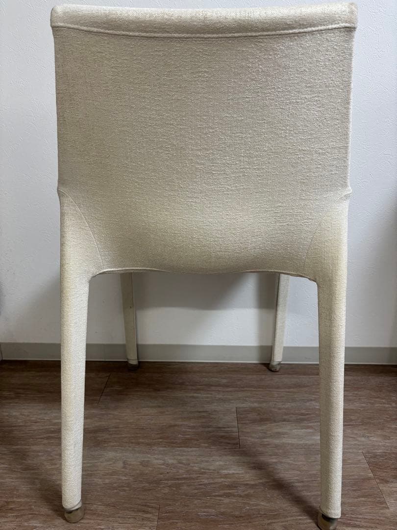 2脚 46万 Molteni&C モルテーニ OUTLINE ダイニングチェア