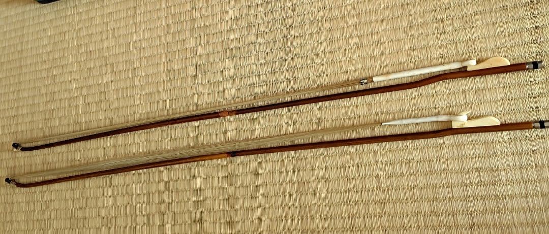 二胡　８点セット（ 弓２本、弦、駒、 千斤糸、整調笛、松脂、ケース付き）