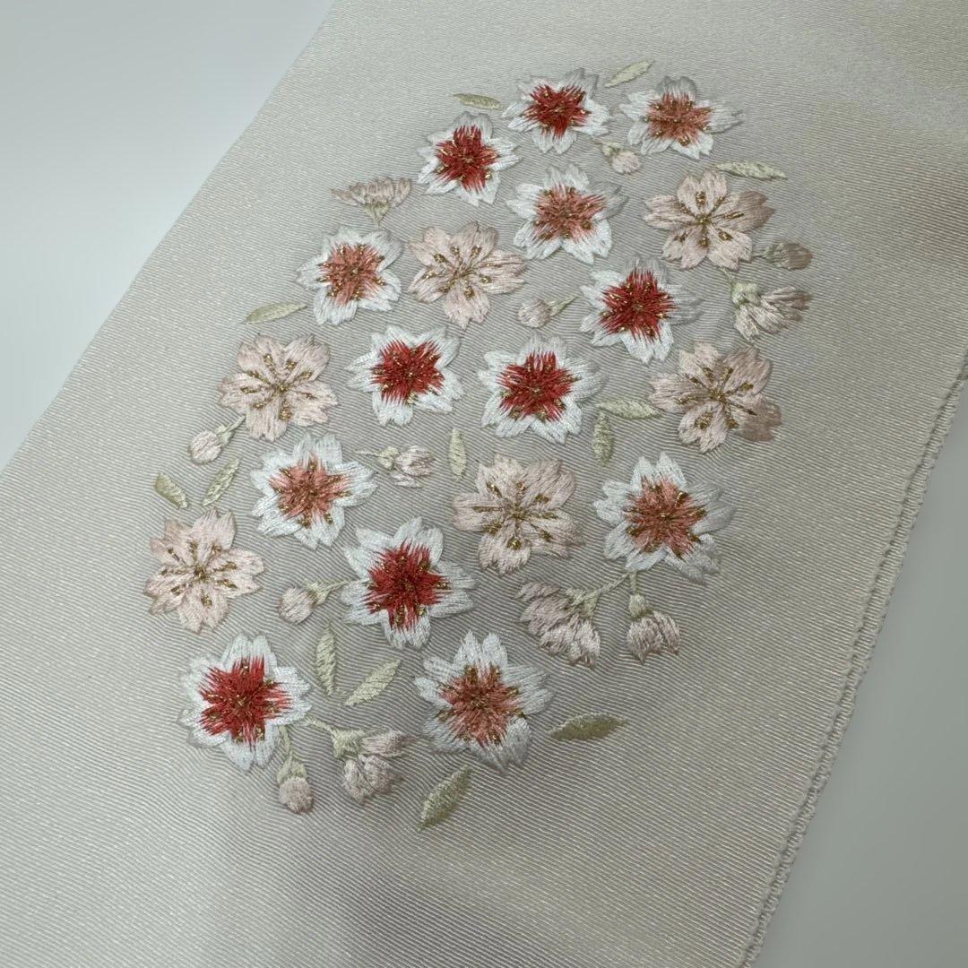 花柄刺繍 絹100% 七五三用　3歳・7歳