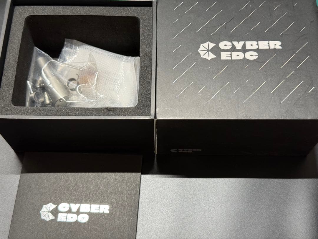 「正規品」Cyber EDC 2in1 フィジェットトイ　 ジルコニウム製　夜光