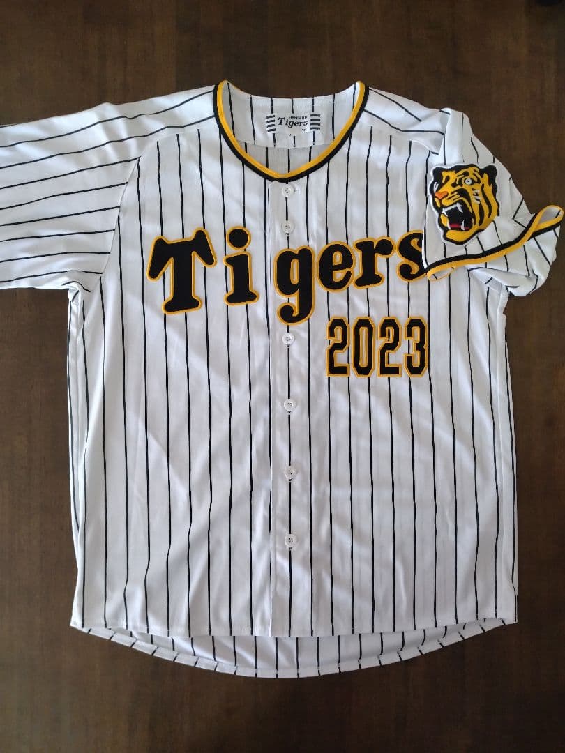 ☆プロフ内ユニホーム販売中☆阪神タイガースユニホーム　2023年