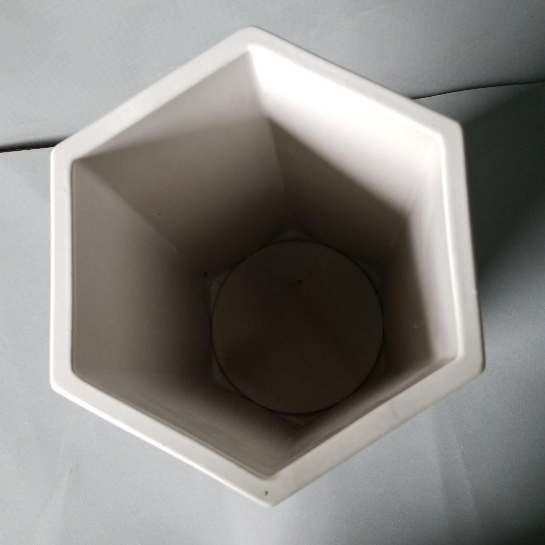 信楽焼　傘立て  六角幾何学模様 高さ４７cm