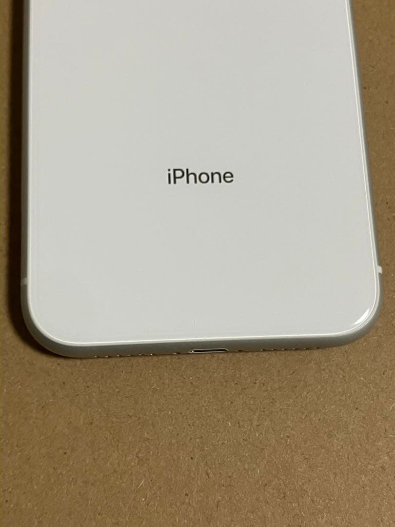 iPhone XR 64GB ホワイト　SIMロックなし　初期化済　動作品　美品
