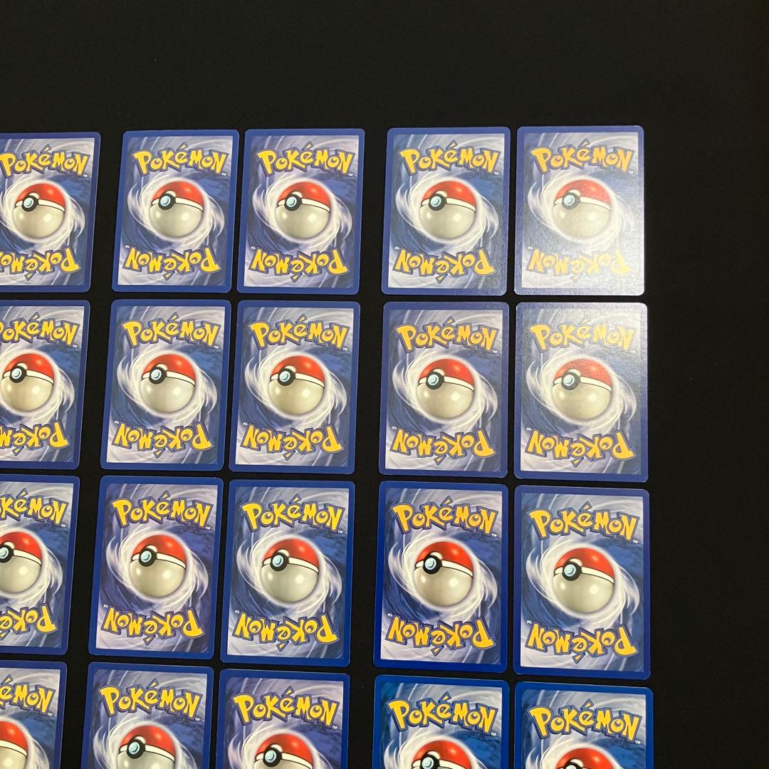 J0724】　ポケモンカード英語版　　　24枚まとめ売り