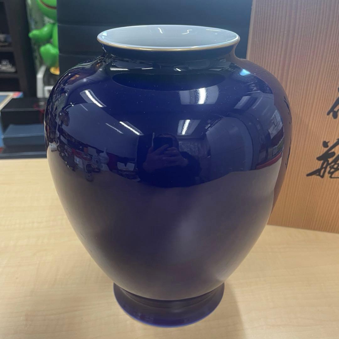 宮内庁御用達　有田焼　深川製磁　瑠璃牡丹　金彩　花瓶