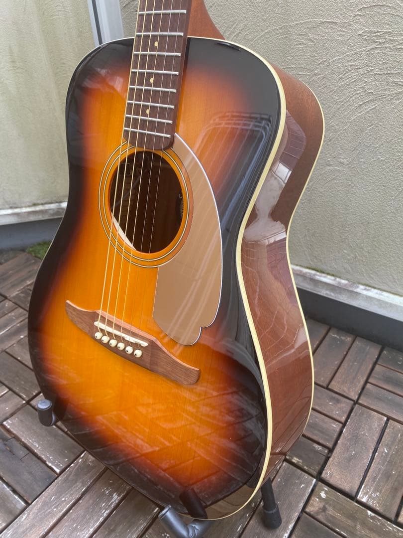 Fender MALIBU Player(フェンダー マリブ プレイヤー)