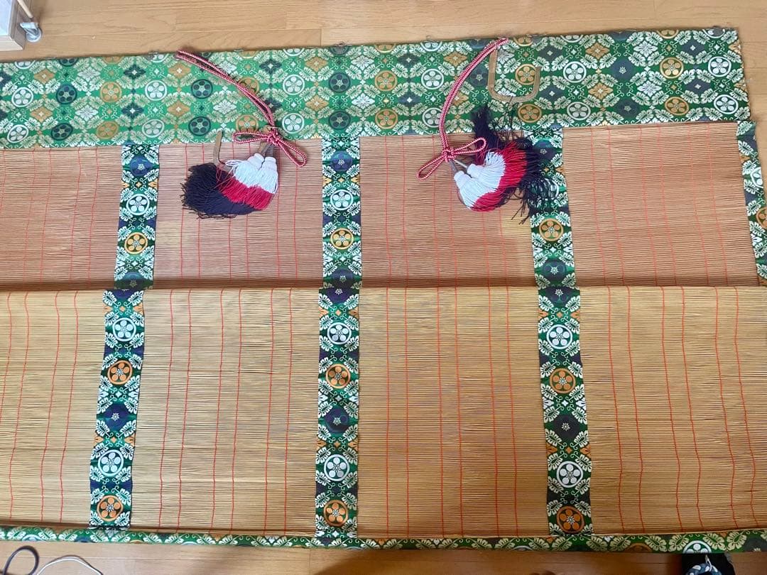 御簾　213×224