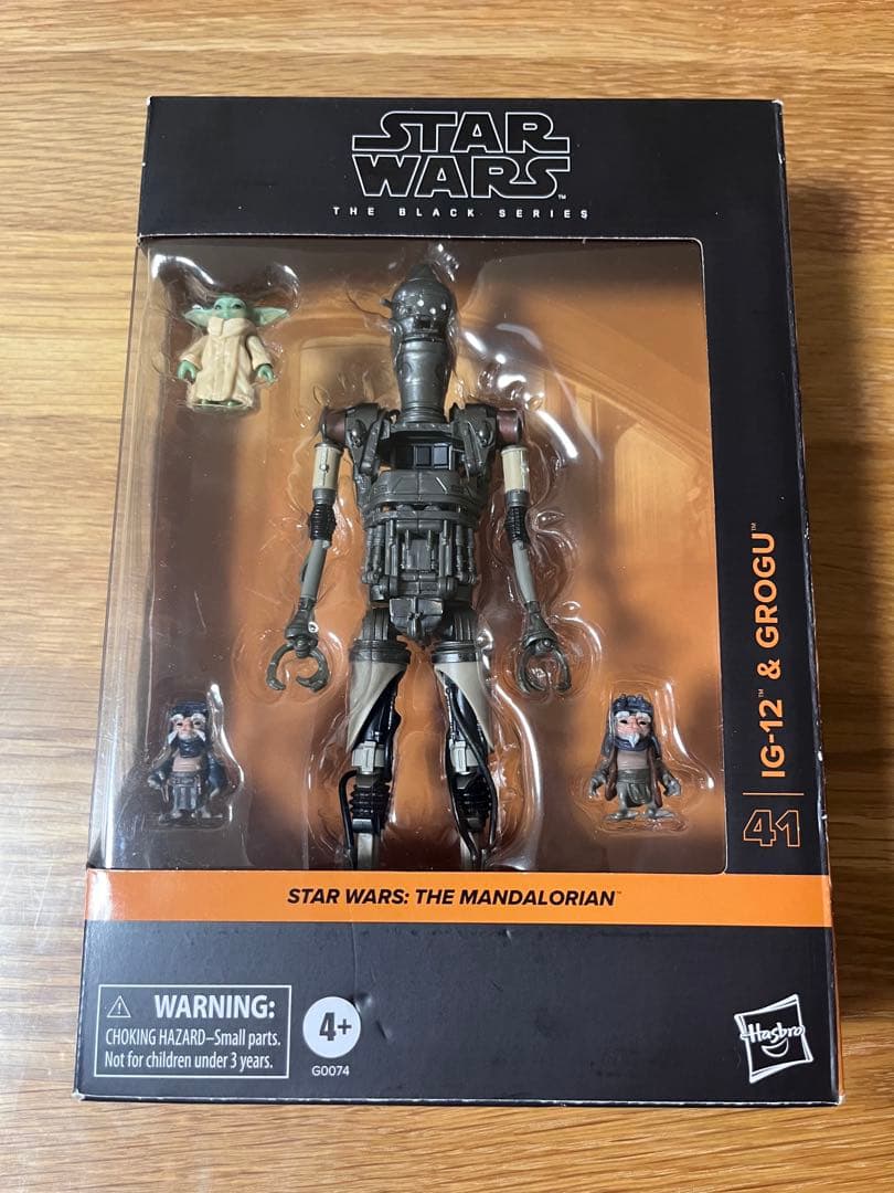 スターウォーズブラックシリーズ　マンダロリアン/ IG-12 & グローグー