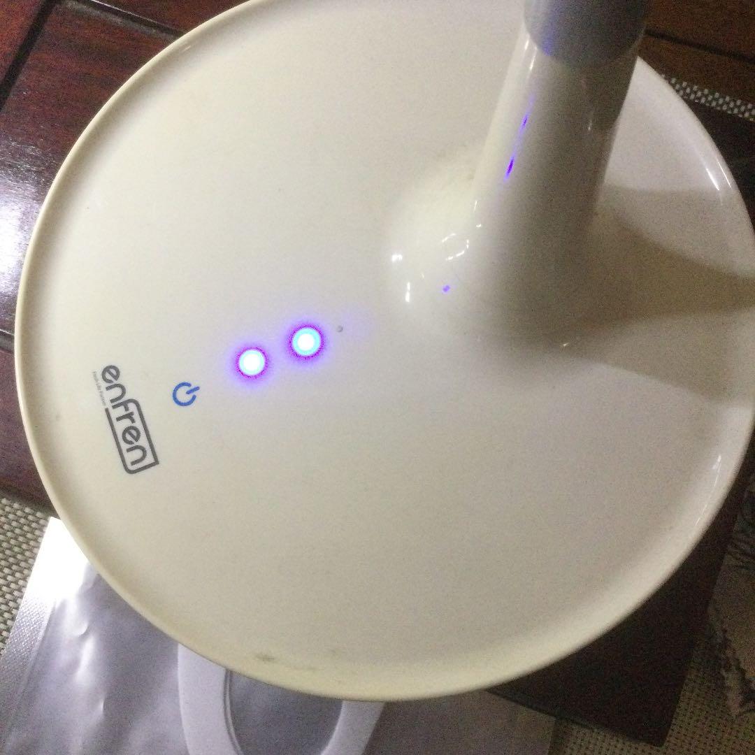 ENFREN、高輝度LEDスタンドルーペ