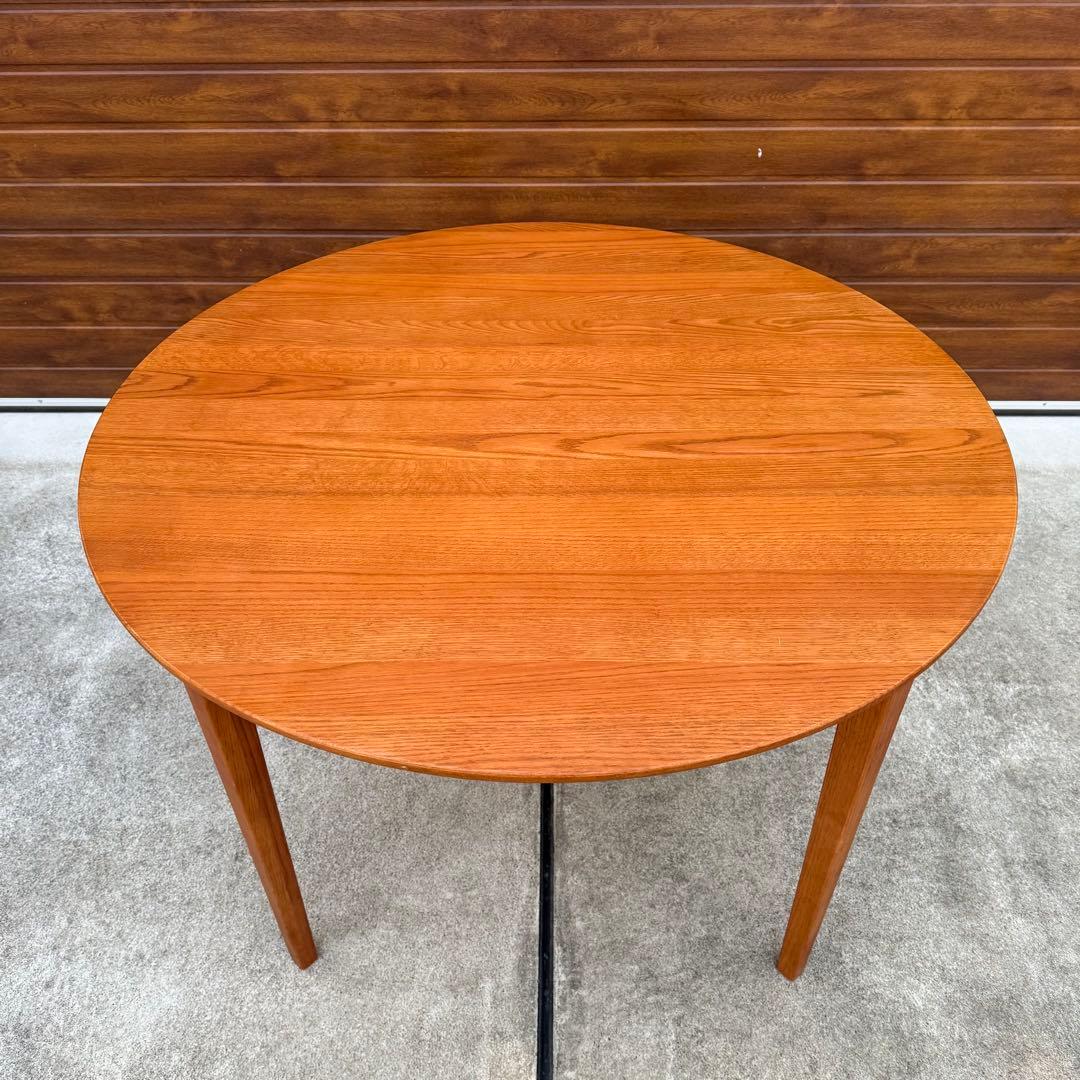 美品 unico TOVE ラウンド ダイニングテーブルφ1100 北欧