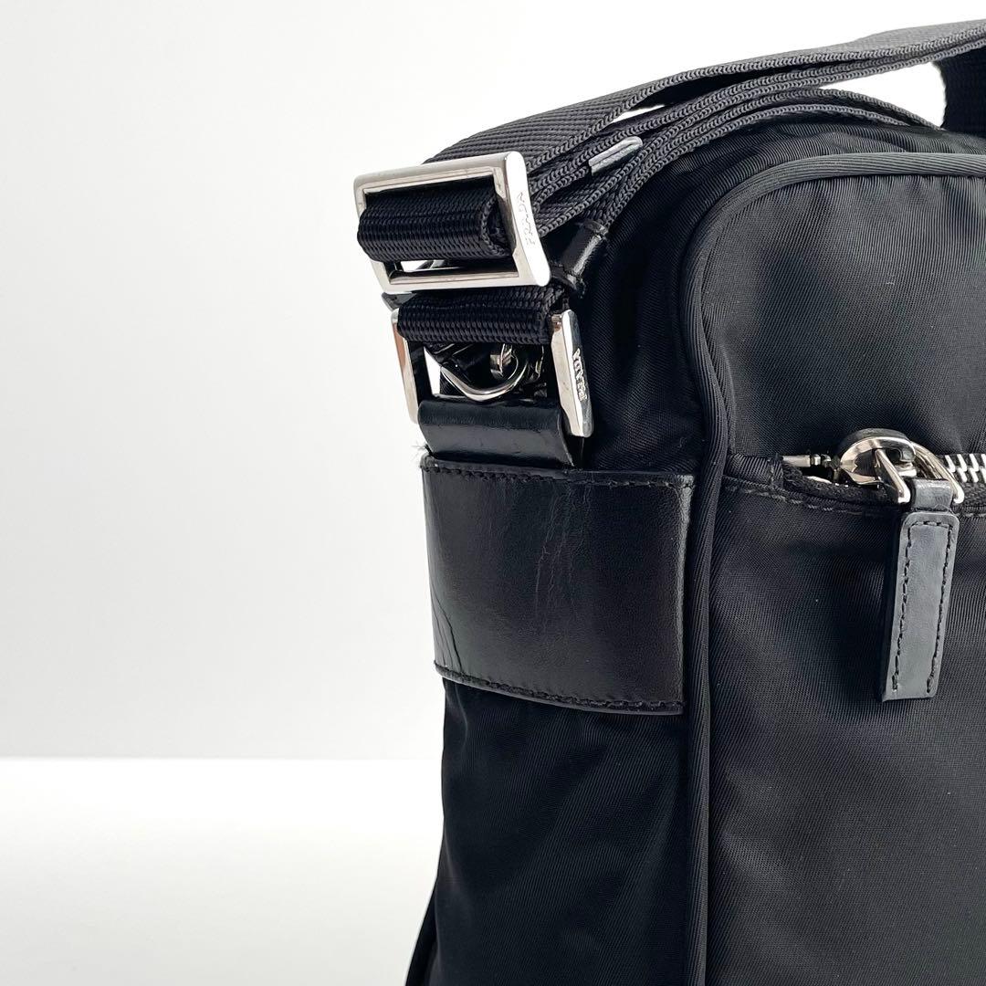 【極美品〜美品】プラダ ショルダーバッグ カメラバッグ ナイロン×レザー