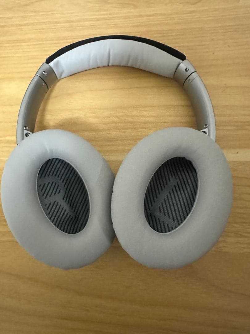 【極美品】Bose QC35（初代）シルバー 新品パッド交換済 リフレッシュ済