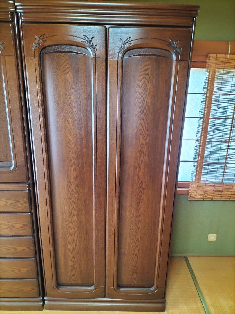 商品説明お読みください!クローゼット　婚礼家具　比較的、美品でした　引き取り限定