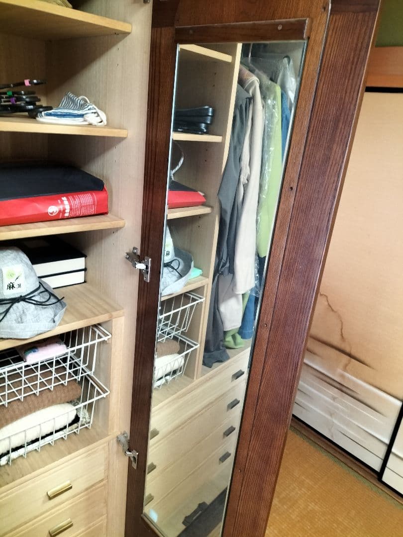 商品説明お読みください!クローゼット　婚礼家具　比較的、美品でした　引き取り限定