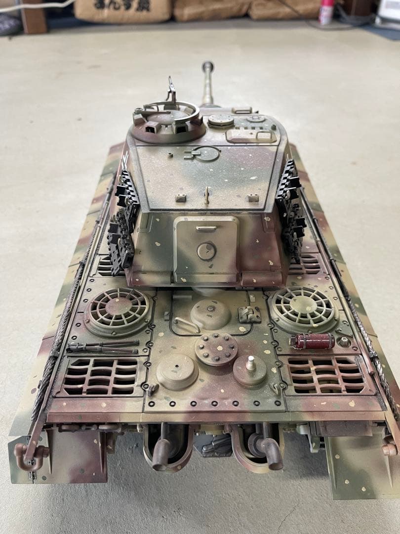 ヘンロン1／16 キングタイガーラジコン戦車　ジャンク