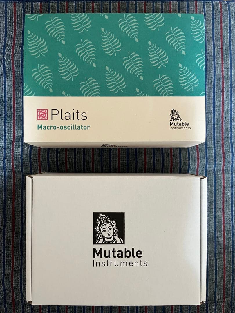 Mutable Instruments Plaits 黒パネル +純正パネル
